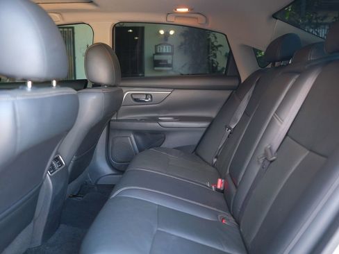 Used 2016 Nissan Altima 3.5 SL w/ 3.5 Technology Package image 34