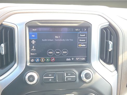 Used 2019 GMC Sierra 1500 SLT AWD/4WD image 10