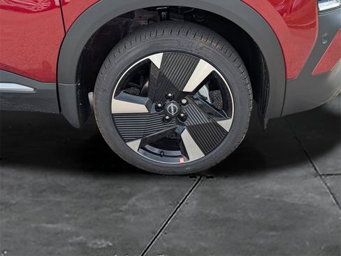 New 2026 Nissan Kicks SR image 11