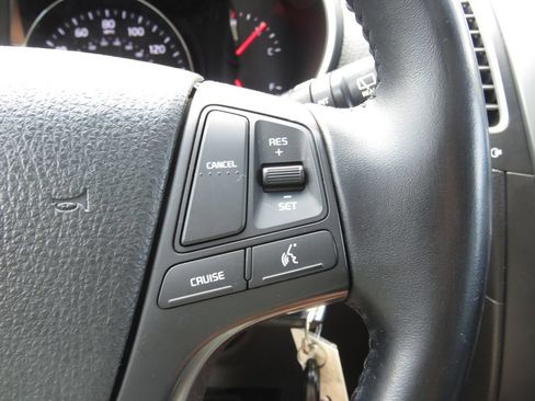 Used 2015 Kia Sorento LX AWD/4WD image 22