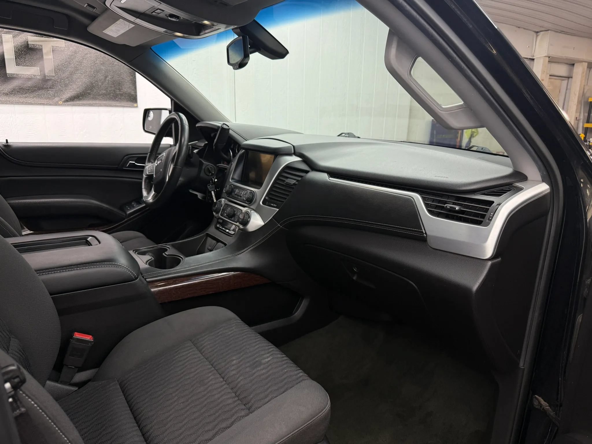 Used 2015 GMC Yukon SLE w/ Convenience Package AWD/4WD image 7