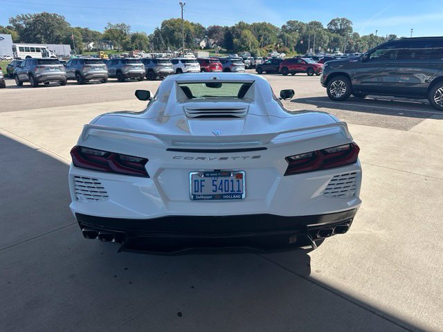 Used 2024 Chevrolet Corvette Stingray Premium Conv w/ Z51 Performance Package RWD image 6