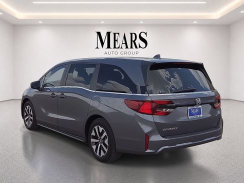 Used 2025 Honda Odyssey EX-L image 3
