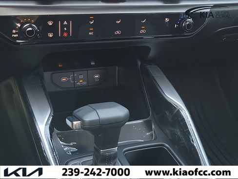 New 2026 Kia Sorento LX FWD image 25