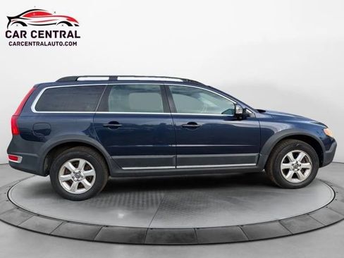 Used 2011 Volvo XC70 3.2 image 6