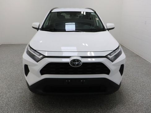 Used 2025 Toyota RAV4 XLE FWD image 3