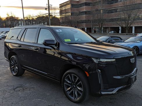 Used 2023 Cadillac Escalade Sport Platinum w/ LPO, Floor Liner Package image 5