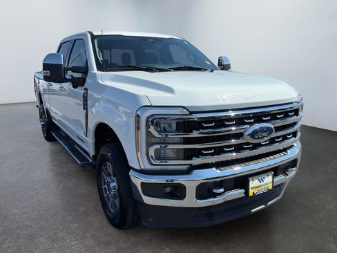 Used 2024 Ford F350 Lariat w/ Chrome Package image 7