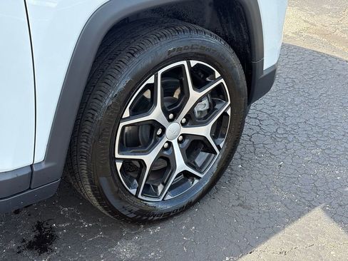 Used 2024 Jeep Compass Limited AWD/4WD image 9
