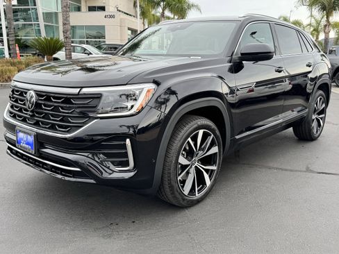 New 2026 Volkswagen Atlas Cross Sport SEL Premium R-Line image 5