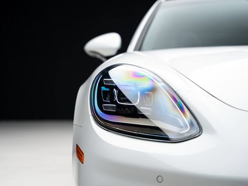 Used 2023 Porsche Panamera 4 AWD/4WD image 9