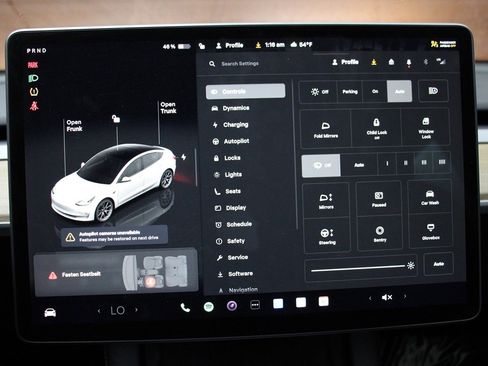 Used 2023 Tesla Model 3 Standard Range image 8