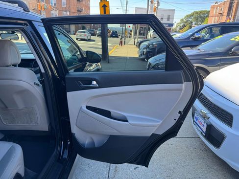 Used 2017 Hyundai Tucson SE image 14