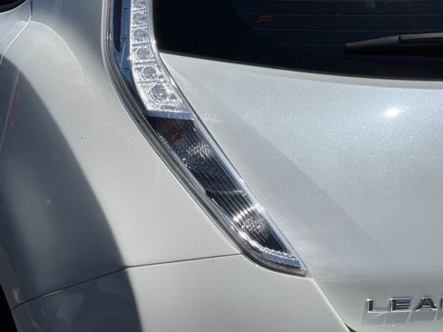 Used 2015 Nissan Leaf S w/ Charge Package FWD image 43