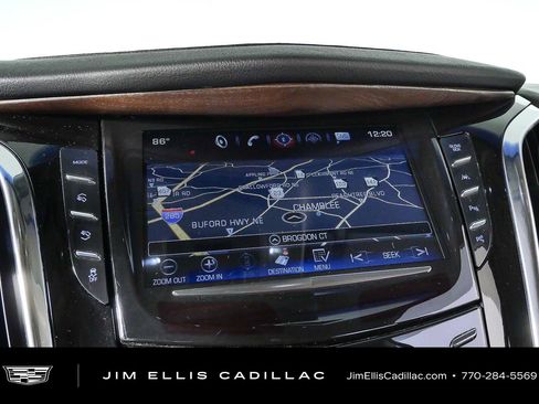 Used 2018 Cadillac Escalade Luxury AWD/4WD image 15