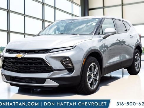 Used 2025 Chevrolet Blazer LT AWD/4WD image 18