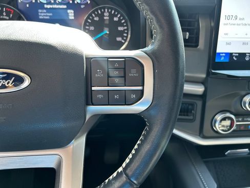 Used 2024 Ford Expedition XLT RWD image 24