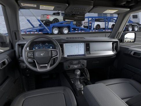 New 2026 Ford Bronco Badlands image 9