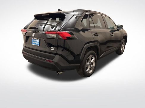 Used 2025 Toyota RAV4 XLE AWD/4WD image 5