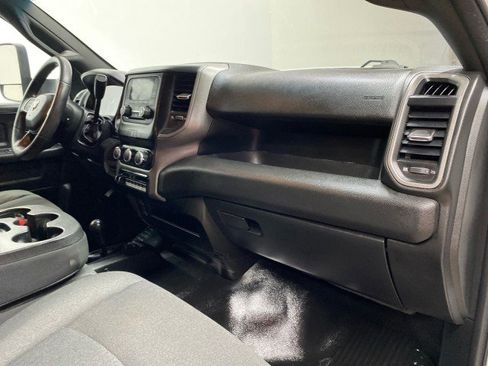Used 2021 RAM 5500 Tradesman w/ Chrome Appearance Group image 13