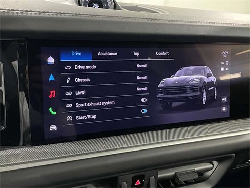 New 2026 Porsche Cayenne S image 31