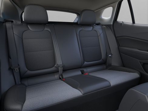 New 2026 Chevrolet Trax LT w/ Sunroof Package FWD image 17