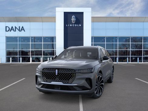 New 2025 Lincoln Nautilus Black Label image 2