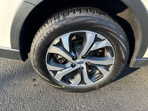 Used 2022 Subaru Outback Touring image 28