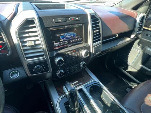 Used 2015 Ford F150 Platinum w/ Equipment Group 701A Luxury AWD/4WD image 17