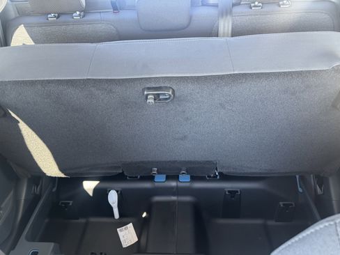 New 2026 Ford Maverick XL image 9