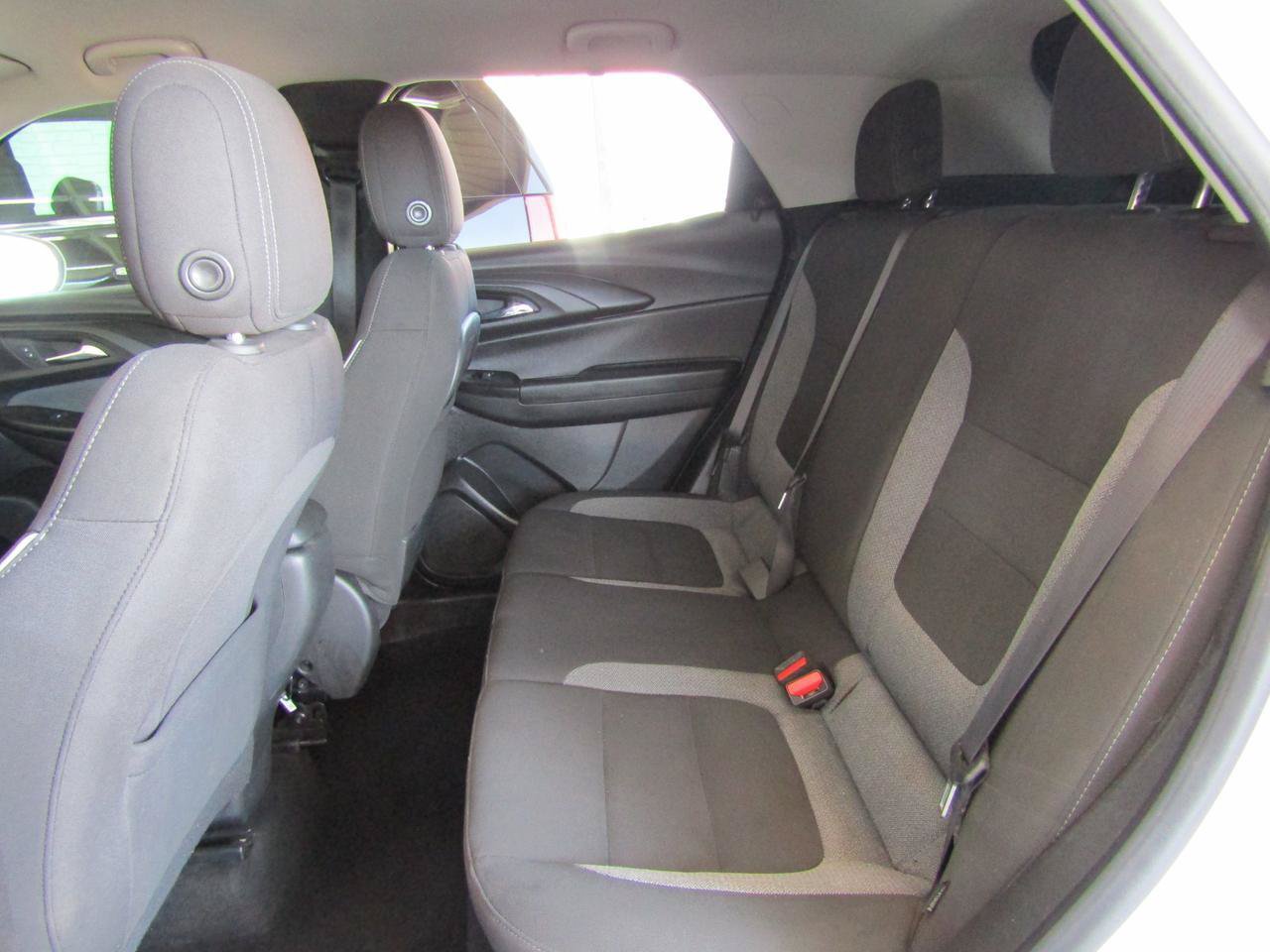 Used 2023 Chevrolet TrailBlazer LT FWD image 9