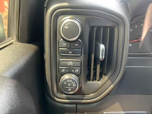 Used 2022 Chevrolet Silverado 2500 Custom w/ Custom Value Package AWD/4WD image 28