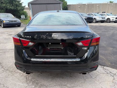 Used 2023 Nissan Altima 2.5 SV w/ SV Premium Package FWD image 6