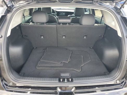 Used 2020 Kia Niro Touring image 29