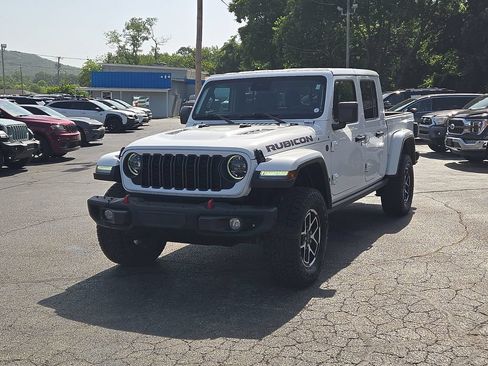 Used 2024 Jeep Gladiator Rubicon AWD/4WD image 1