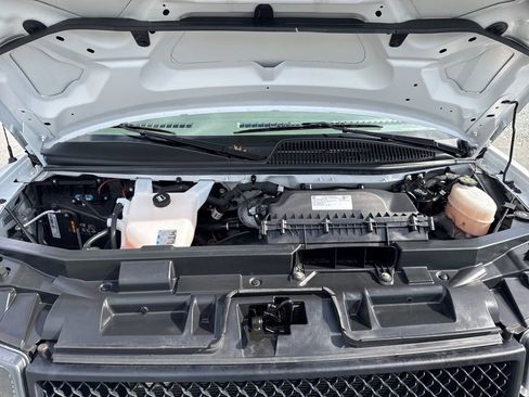 Used 2023 Chevrolet Express 2500 w/ Driver Convenience Package image 25