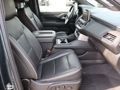 Used 2021 GMC Yukon XL SLT w/ SLT Premium Package AWD/4WD image 41