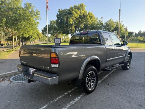 Used 2004 Toyota Tundra SR5 AWD/4WD image 5