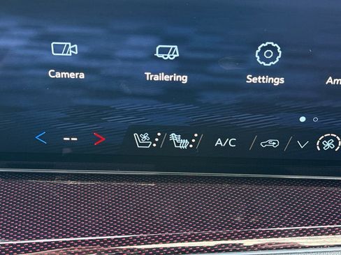 New 2026 Chevrolet Traverse RS image 19