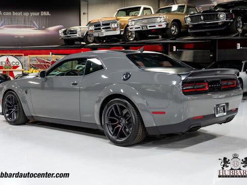 Used 2019 Dodge Challenger SRT Hellcat Redeye image 6