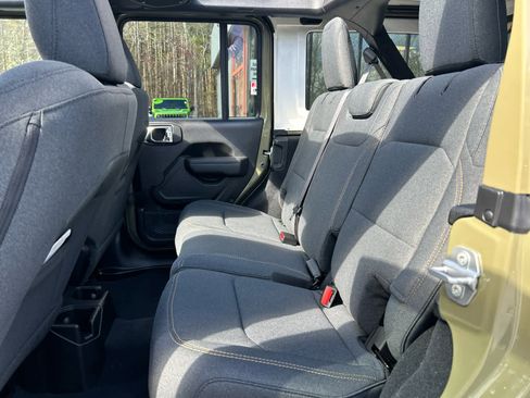 Used 2026 Jeep Wrangler Unlimited Sport AWD/4WD image 33
