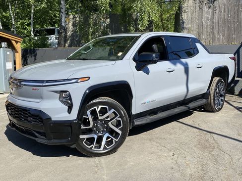 Used 2025 Chevrolet Silverado EV RST AWD/4WD image 1