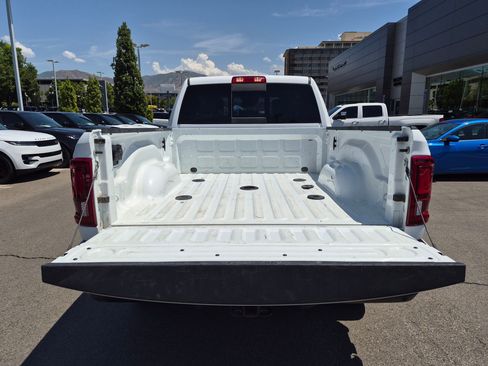 Used 2025 RAM 2500 Laramie AWD/4WD image 28