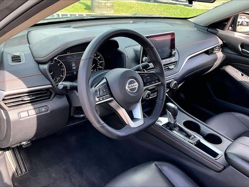 Certified 2021 Nissan Altima 2.5 SR image 16