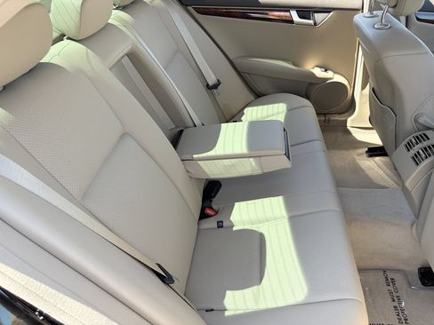 Used 2012 Mercedes-Benz C 250 Sedan image 13
