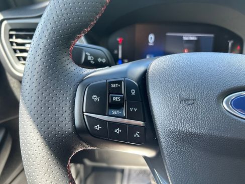 Used 2023 Ford Escape ST-Line w/ Tech Pack #1 AWD/4WD image 22