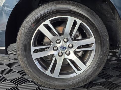 Used 2024 Ford Expedition Limited AWD/4WD image 11