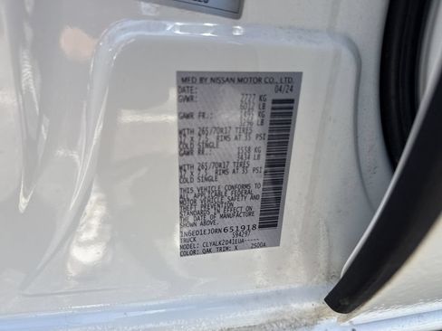 Used 2024 Nissan Frontier Pro-X RWD image 29