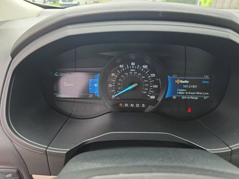 Used 2022 Ford Edge Titanium w/ Equipment Group 301A AWD/4WD image 20
