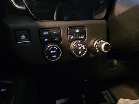 Used 2022 Chevrolet Silverado 1500 RST AWD/4WD image 21